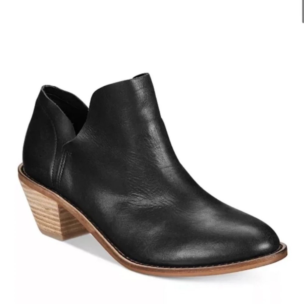 Kelsi Dagger Black Bootie